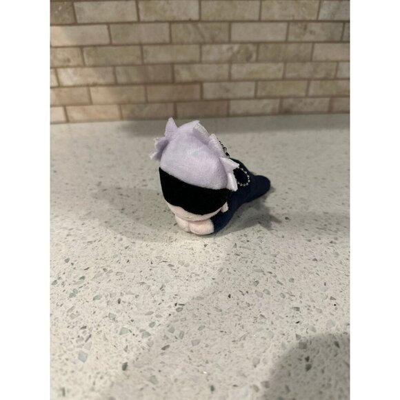 Satoru Gojo Jujutsu Kaisen Plush Key Chain HUG CHARA Sorcery Fight Jump Hugging - Picture 1 of 3